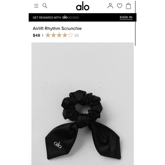 Alo Yoga Accessories - NWT Alo Yoga Airlift Rhythm Scrunchie One Size Black